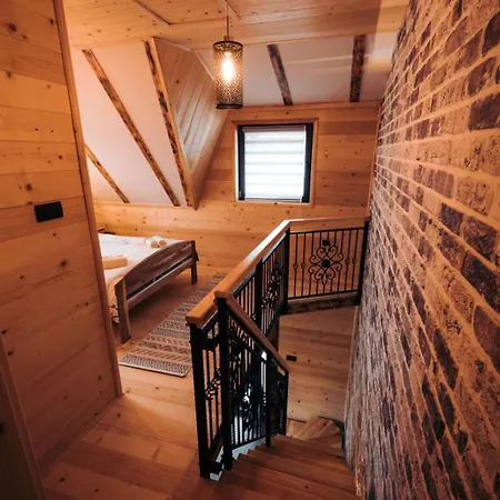 Helena -apartman 3 Деревянный коттедж