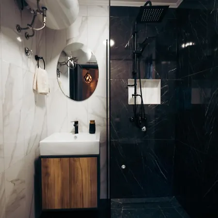 Helena -apartman 3 Деревянный коттедж *